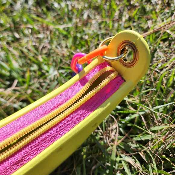 RARE Crocs Halfmoon Purse with Brightly Colored Chainlink Strap - Picture 7 of 9